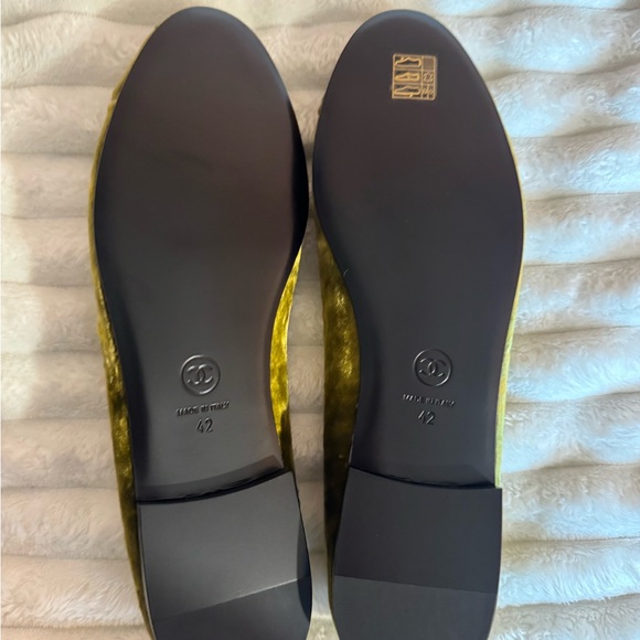 Chanel Yellow Velvet Ballet Flats - Picture 3 of 7